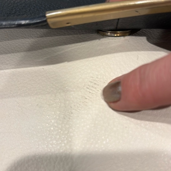 Paradox Leather Black and White Floral Strap Bag - Picture 11 of 12